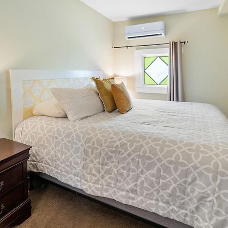 Pioneer Vacation Rentals - Pioneer North Suite Downtown Ашленд Екстериор снимка