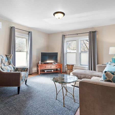 Pioneer Vacation Rentals - Pioneer North Suite Downtown Ашленд Екстериор снимка